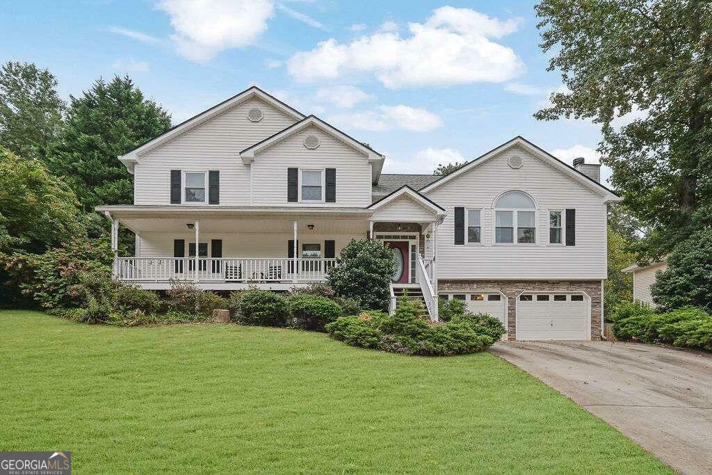 Property Photo: 317 Split Rail Way GA 30115