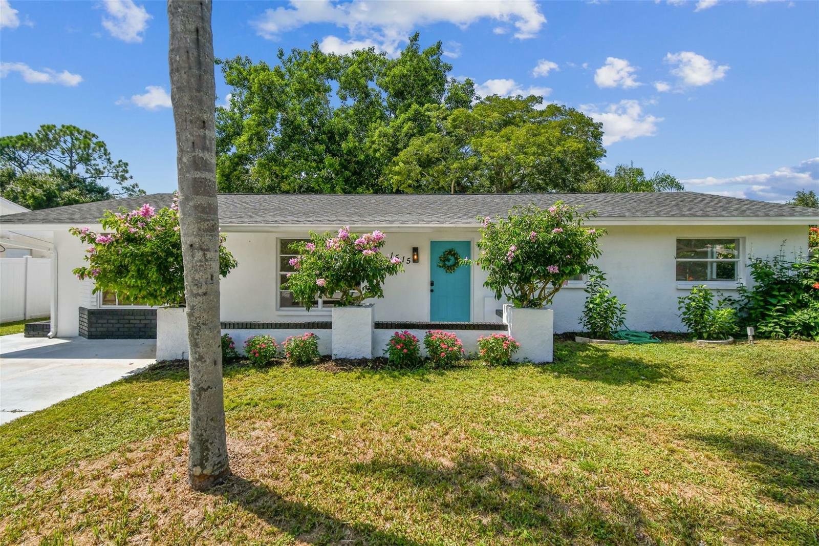 Property Photo:  1515 Russell Avenue  FL 34232 