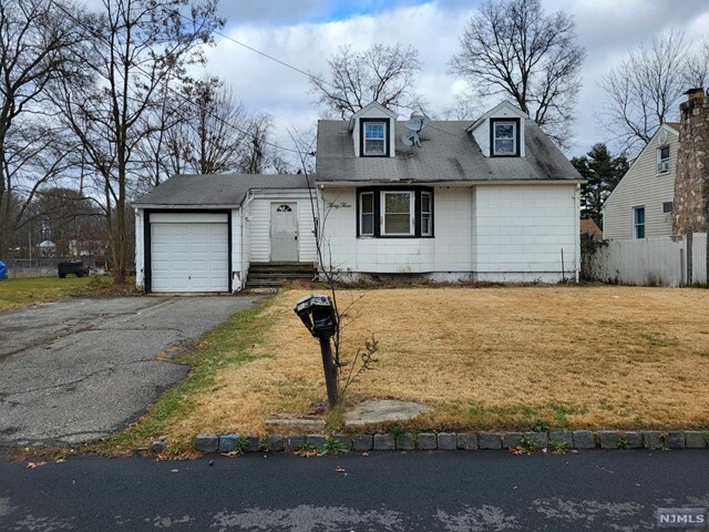 33 Riveredge Drive  Fairfield NJ 07004 photo