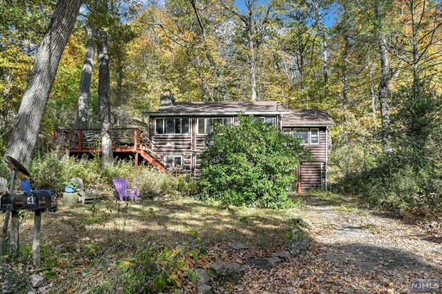 Property Photo:  41 East Park Drive  NJ 07480 