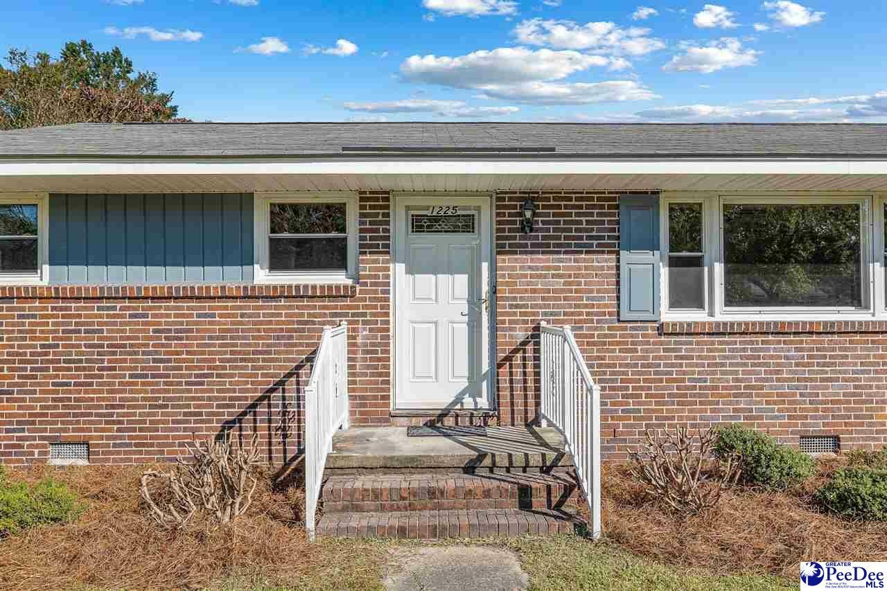 Property Photo:  1225 Pinckney Avenue  SC 29505-3038 