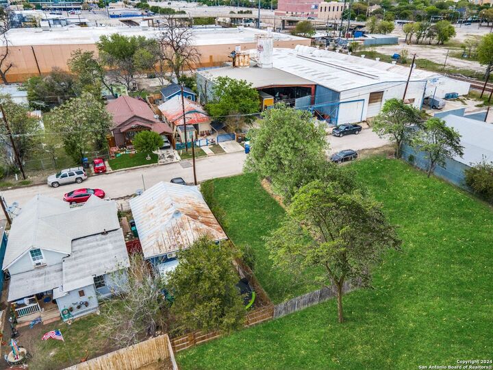 Property Photo: 212 Virginia Blvd TX 78210
