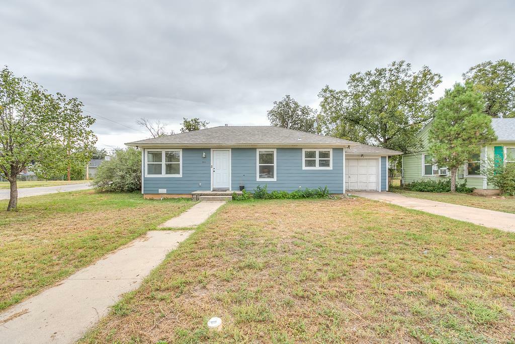 Property Photo:  2301 W Concho Ave  TX 76901 