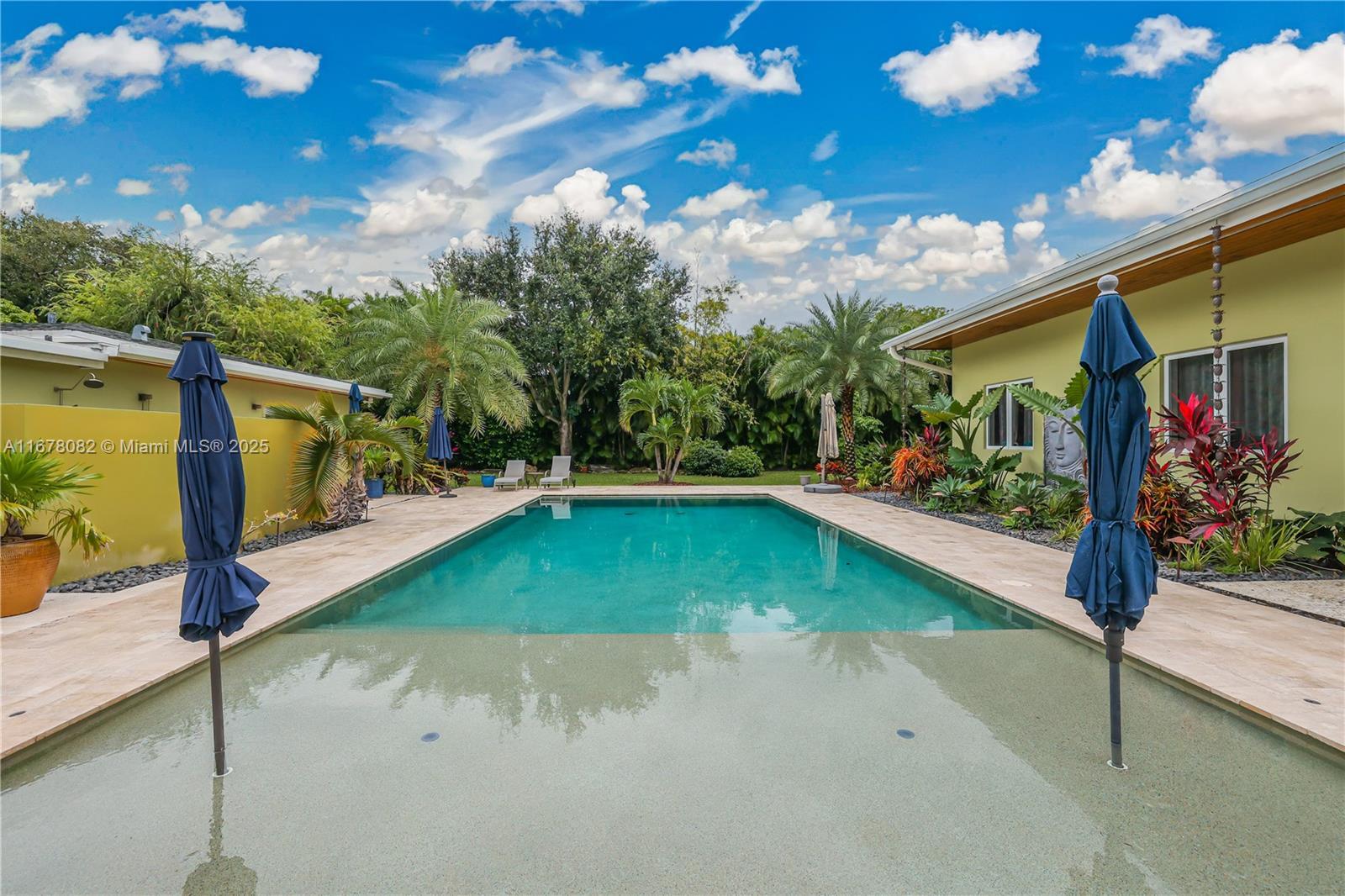9234 SW 112th St  Miami FL 33176 photo