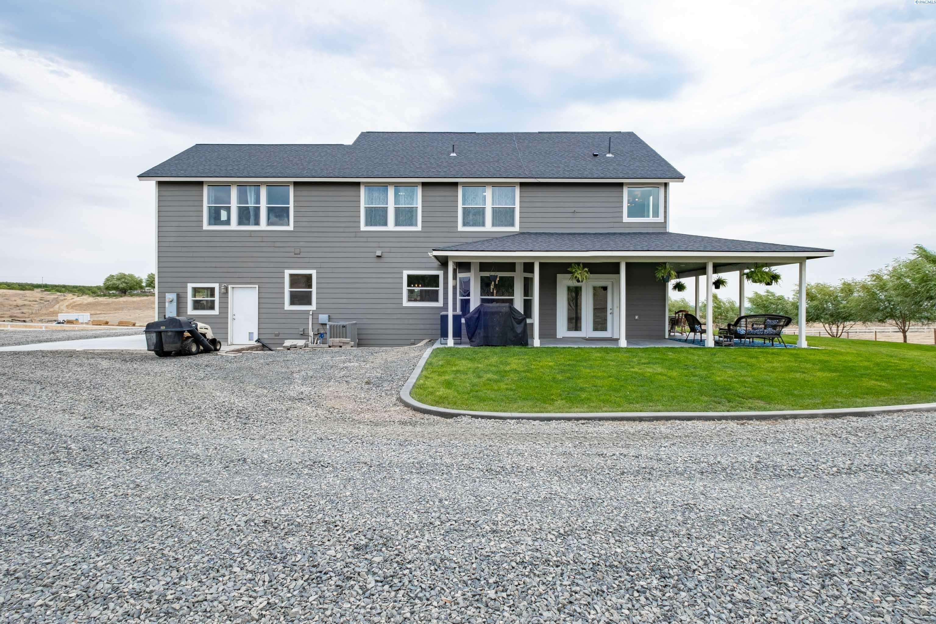 Property Photo:  541 Moore Rd  WA 99301 