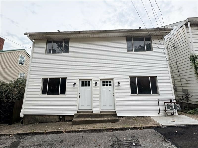 Property Photo:  125 Altmeyer St 2  PA 15215 