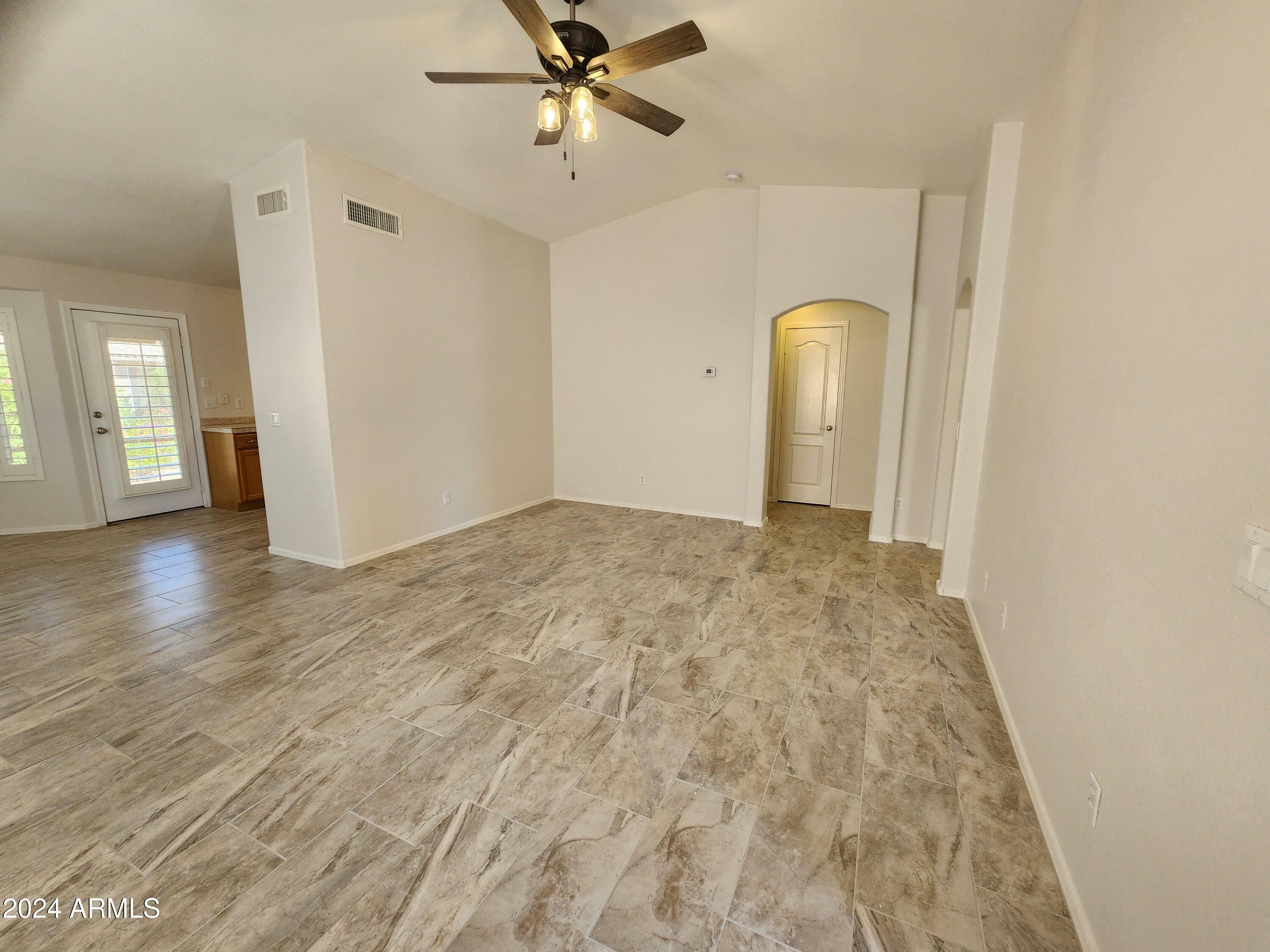 Property Photo:  1402 E Waterview Place  AZ 85249 