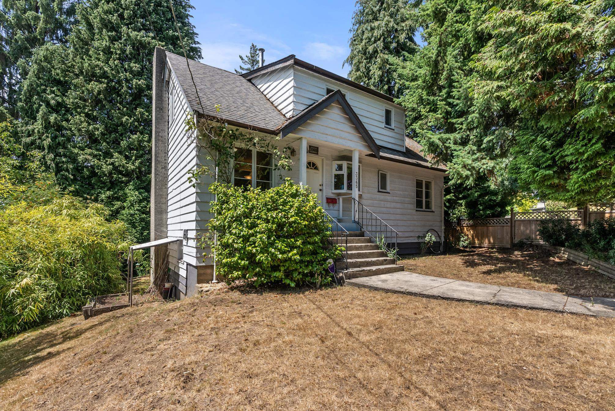 Photo de la propriété:  3365 Lonsdale Avenue  BC V7N 3K1 