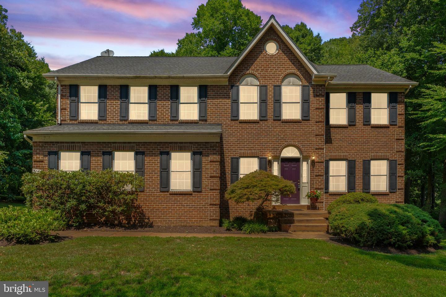 Property Photo:  6140 Mint Springs Drive  VA 20187 