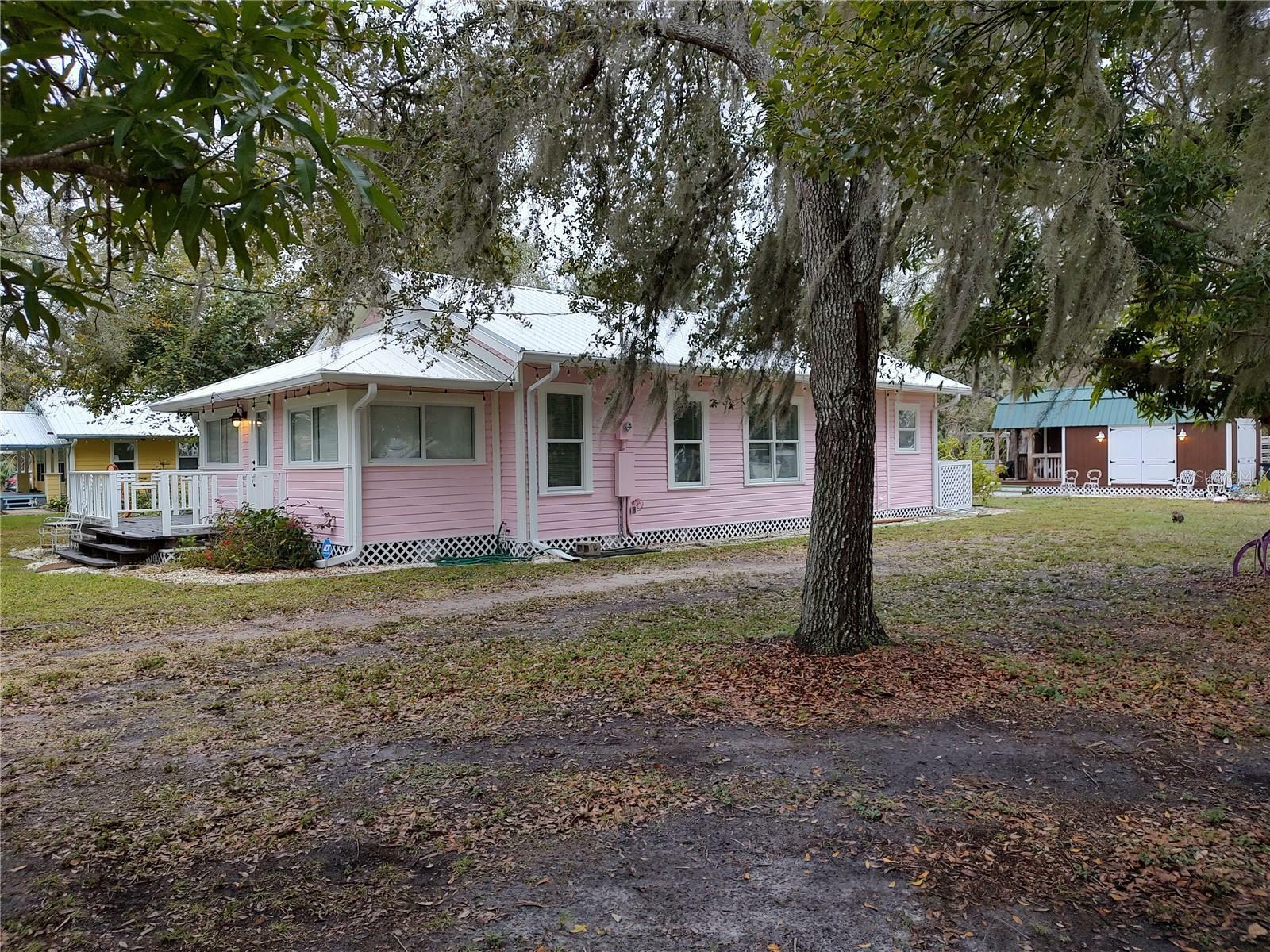 Property Photo:  218 S Hernando Avenue  FL 34266 