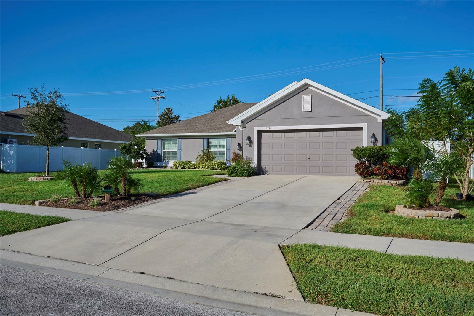 Property Photo:  4701 Brookshire Court  FL 33898 