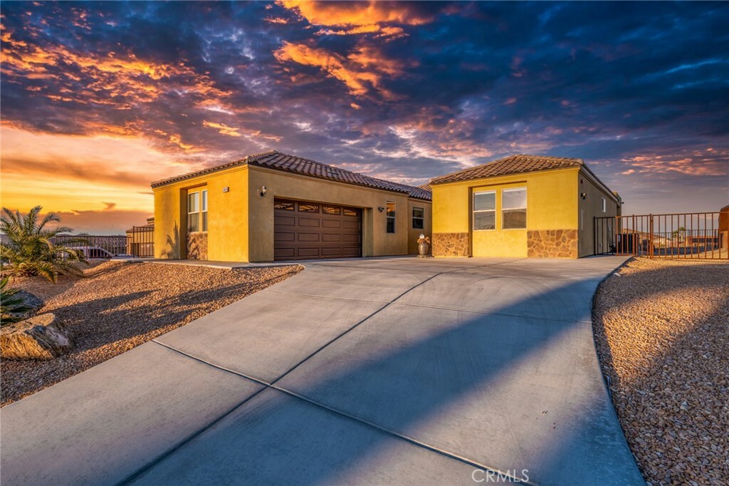 Property Photo:  8688 Monument View Drive  CA 92284 