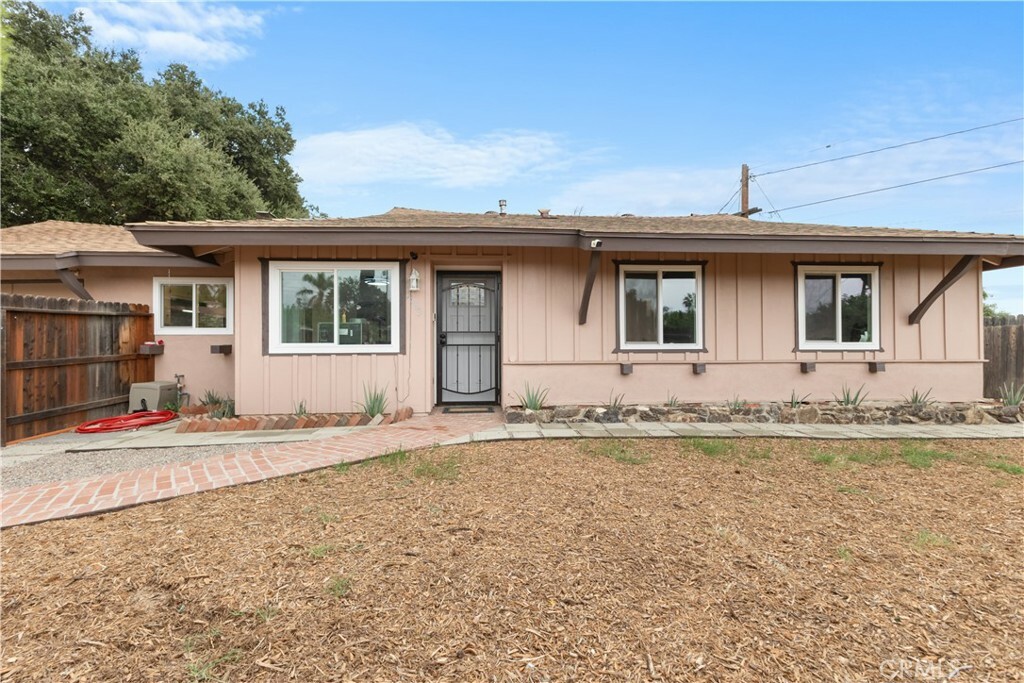 Property Photo:  5693 Dumbarton Avenue  CA 92404 