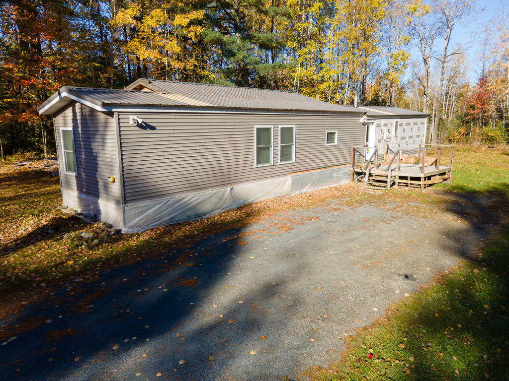 Property Photo:  20 Spruce Lane  ME 04401 