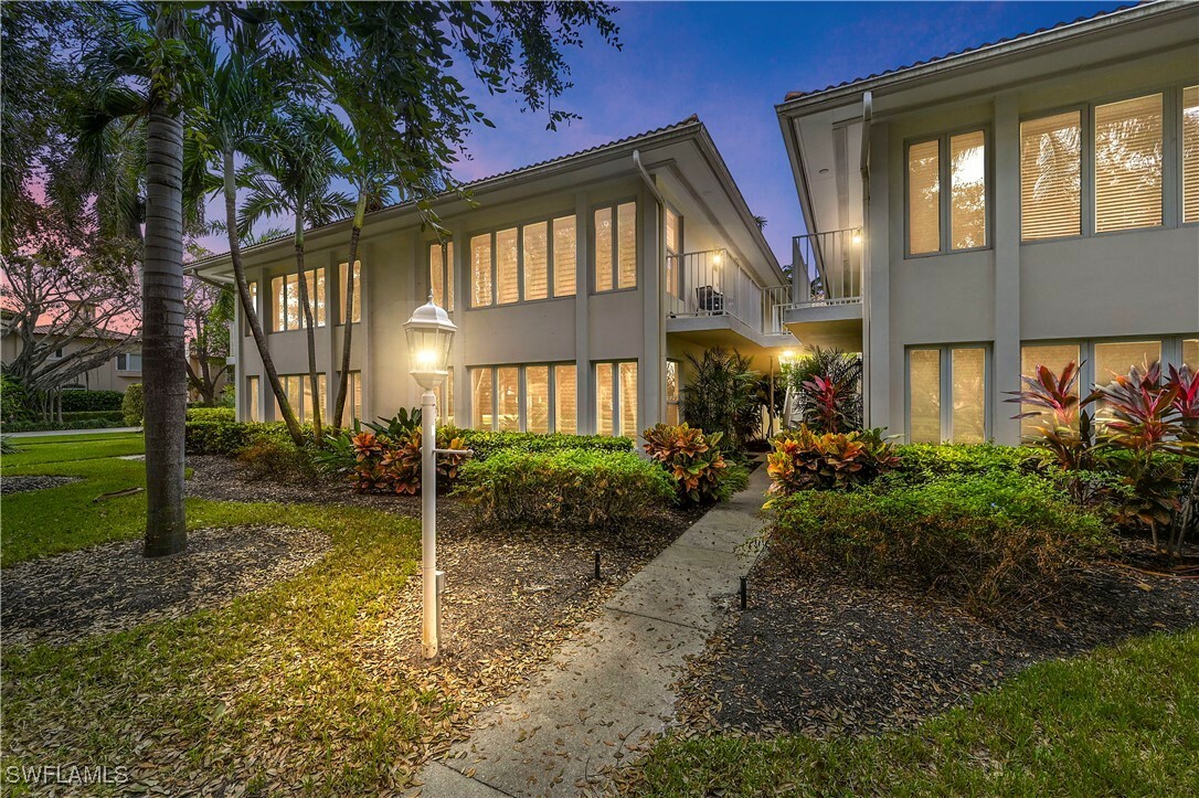 290 4th Street S 202  Naples FL 34102 photo