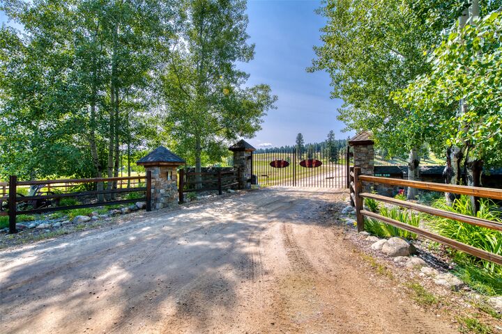 Property Photo:  406 Chief Joseph Trail  MT 59829 