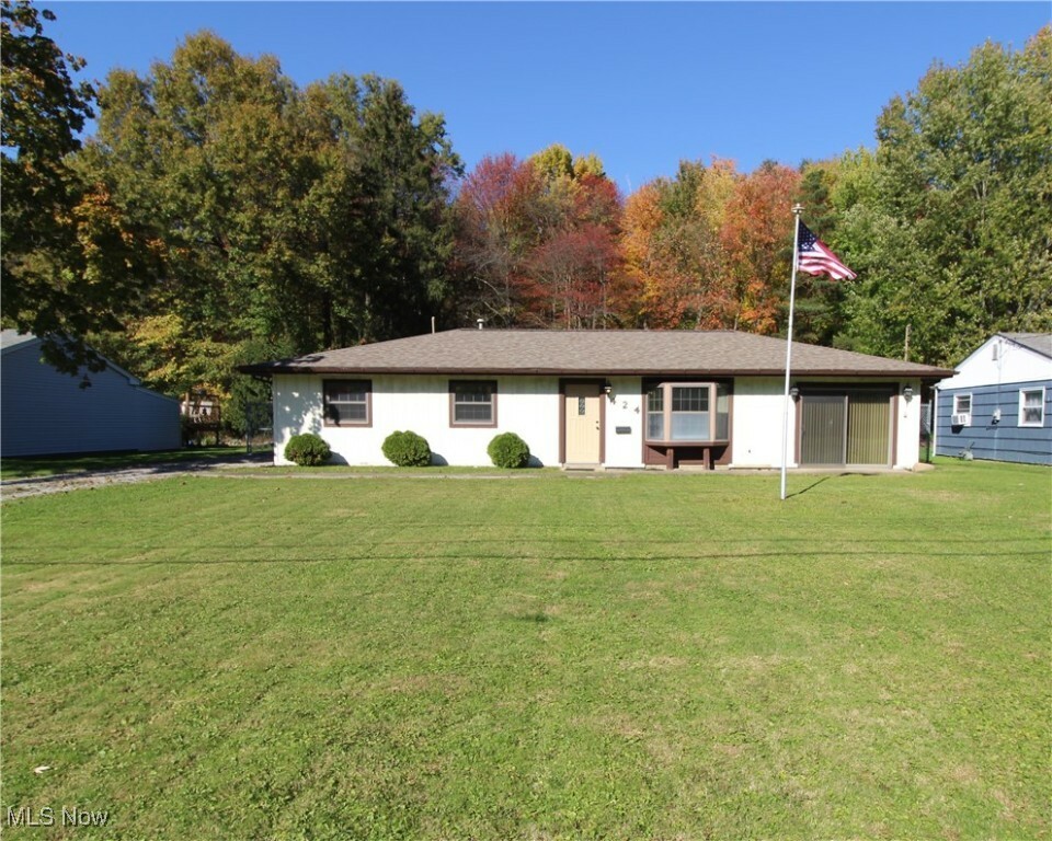 Property Photo:  424 Flagler Lane  OH 44511 