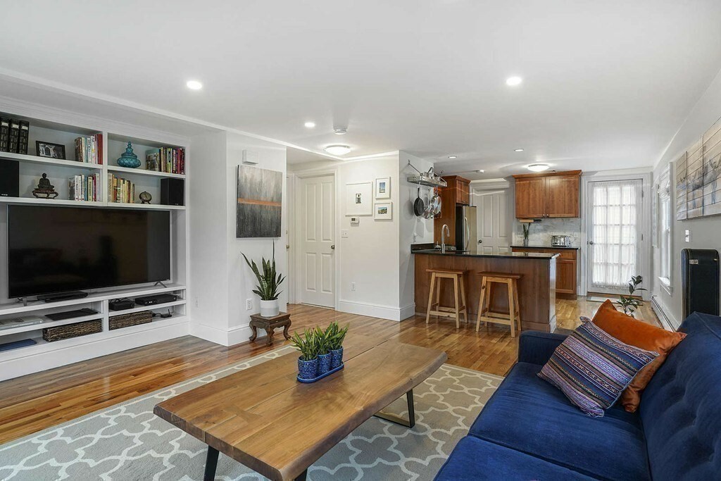 Property Photo:  194 Prospect St 2  MA 02139 