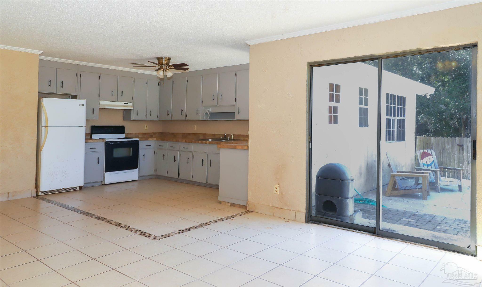 Property Photo:  1505 Bay Woods Rd  FL 32563 