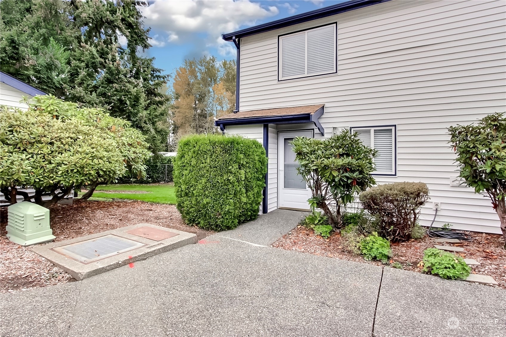 Property Photo:  1816 SW 318th Place 27A  WA 98023 