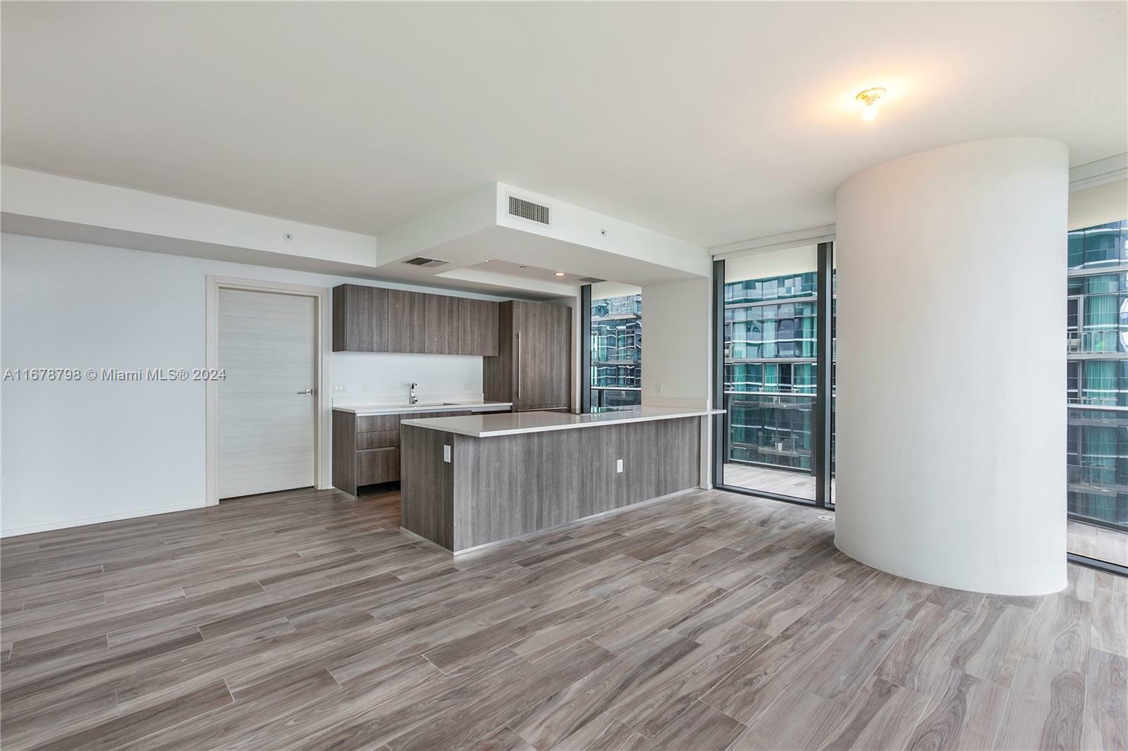 Property Photo:  801 S Miami Ave 3905  FL 33130 