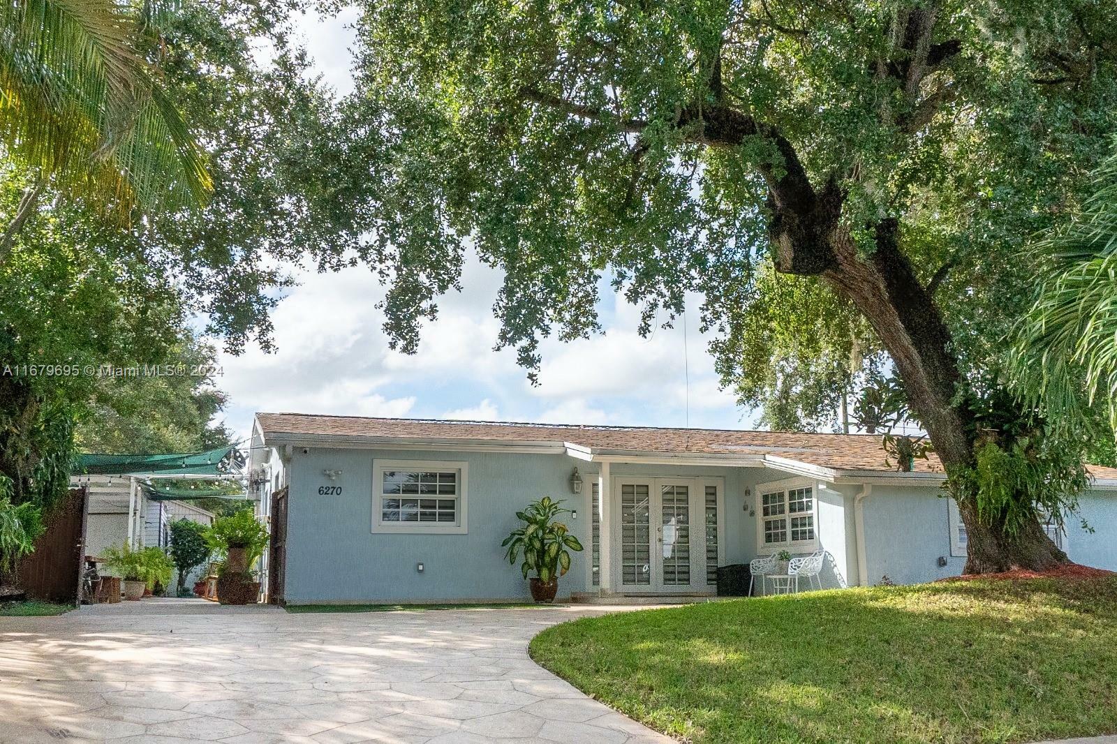 Property Photo:  6270 Coolidge St  FL 33024 