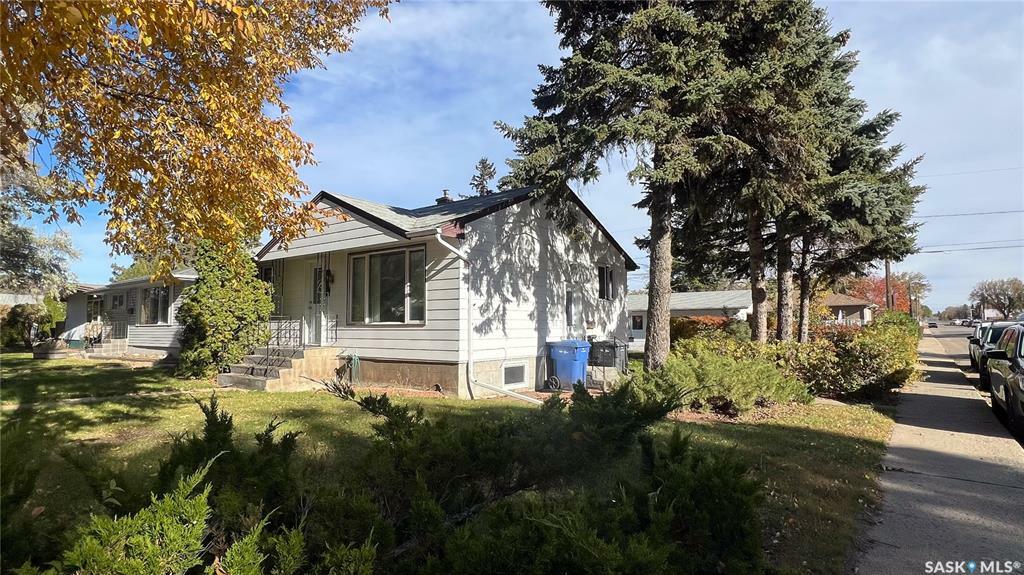 Property Photo:  1802 97th Street  SK S9A 0L1 