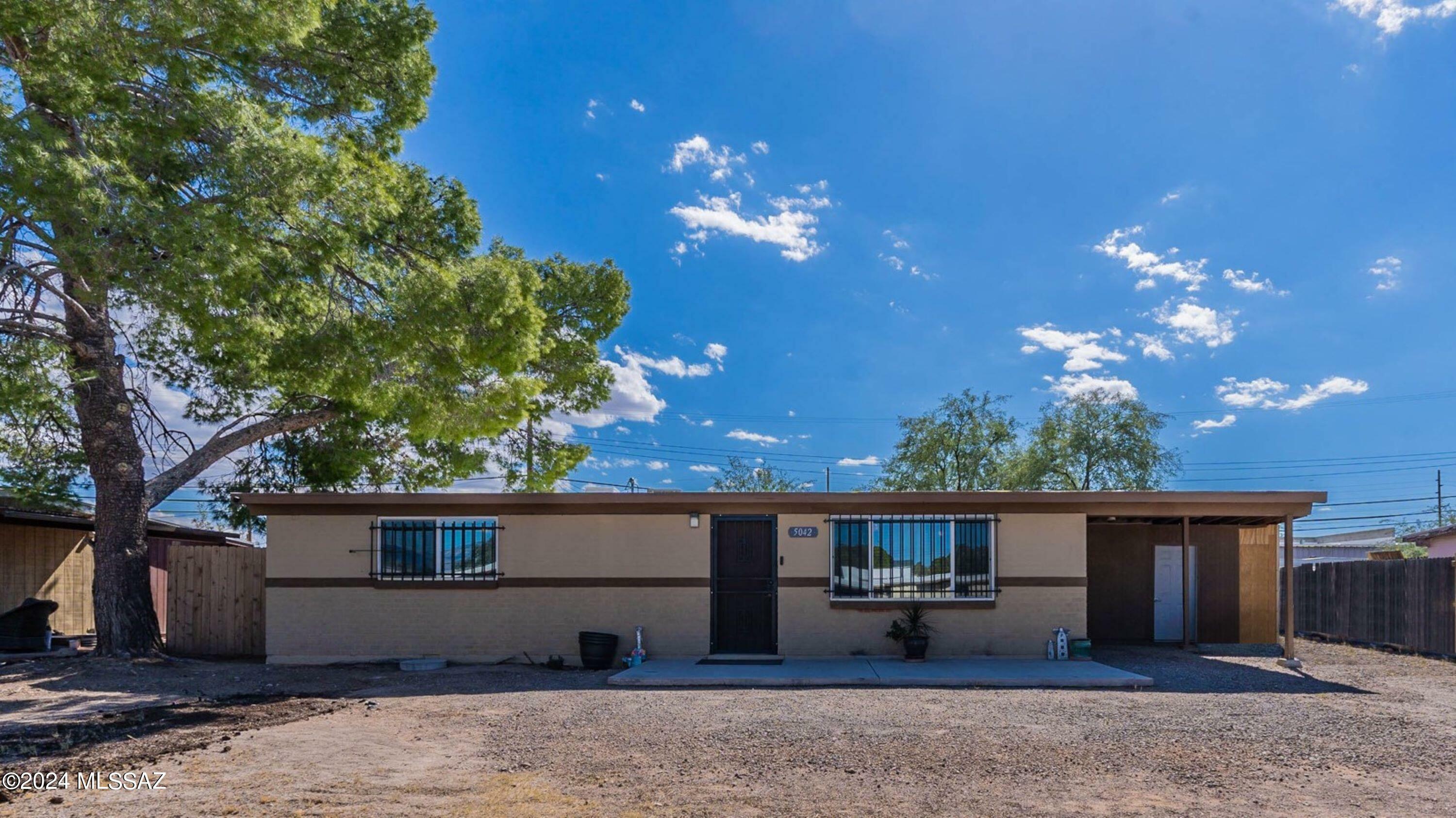 Property Photo:  5042 E 28th Street  AZ 85711 