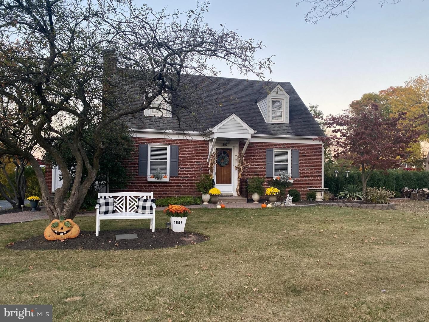 Property Photo: 1807 W James PA 19403