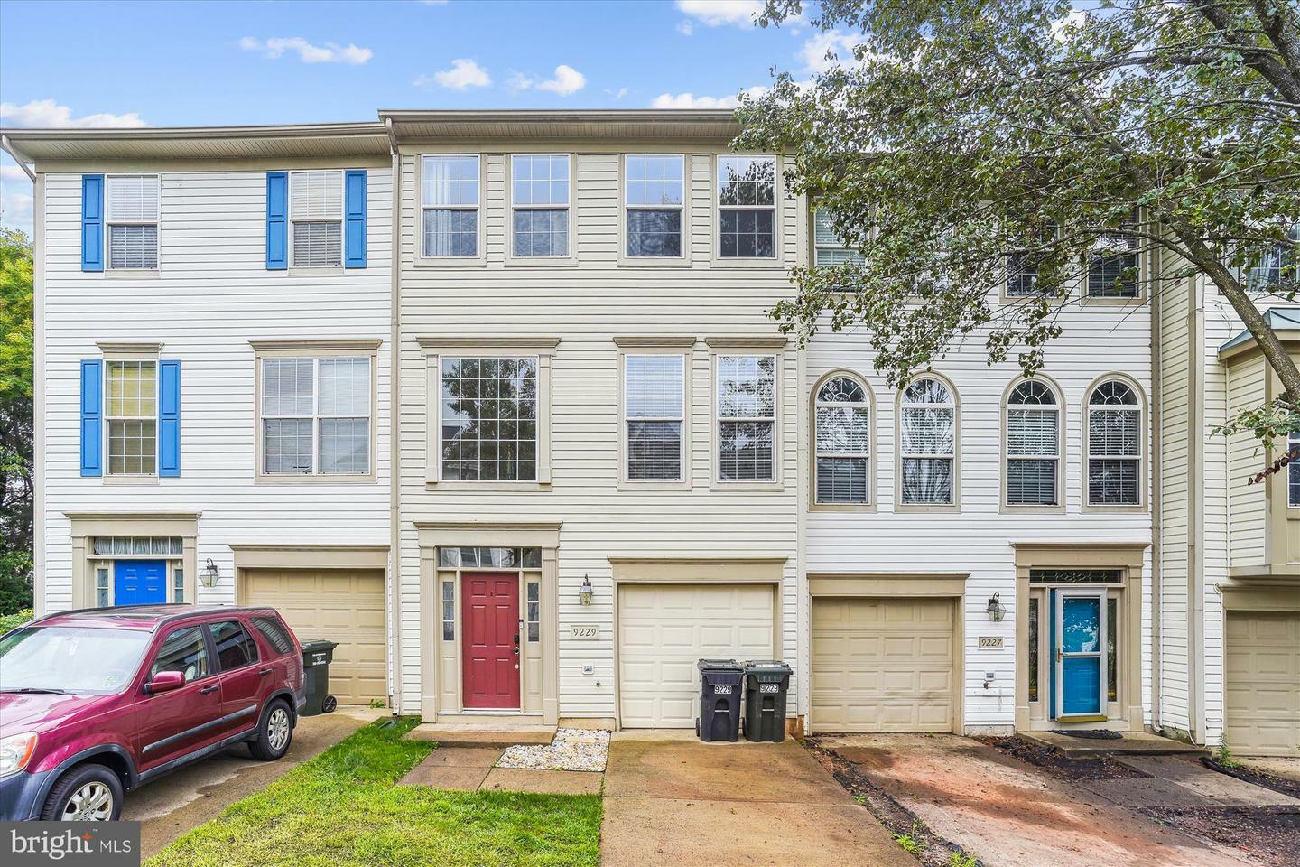 Property Photo: 9229 Acer Lane VA 20110