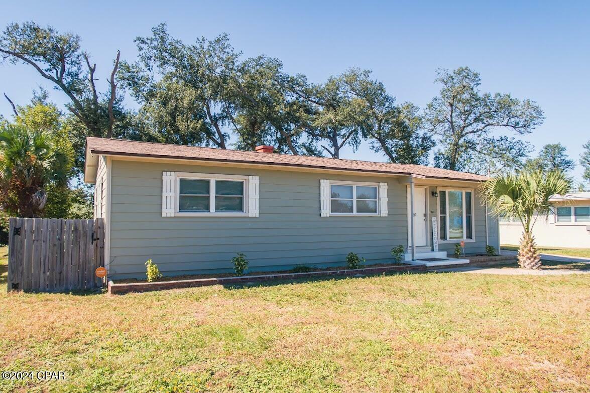 Property Photo:  522 Shade Street  FL 32404 