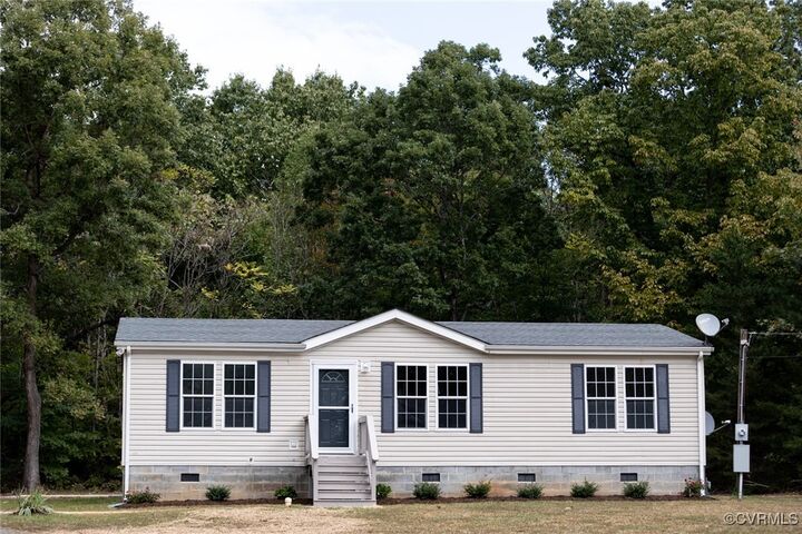 713 Railroad Lane  Pamplin VA 23958 photo
