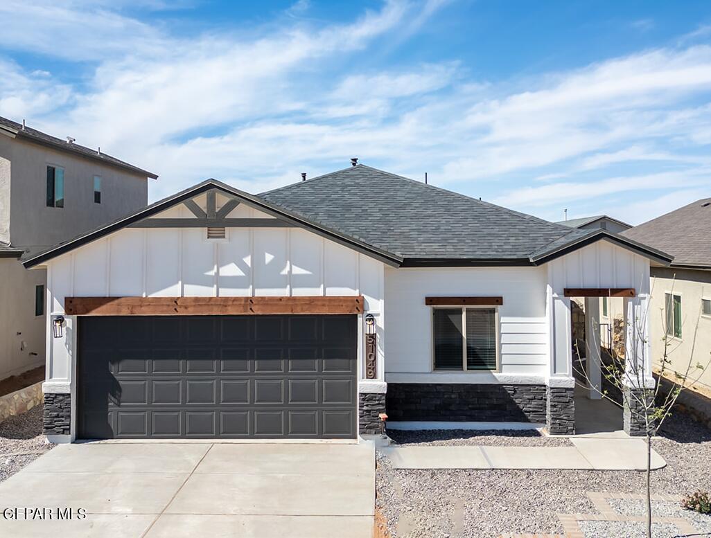 Property Photo:  1025 Barbara Avenue  TX 79927 
