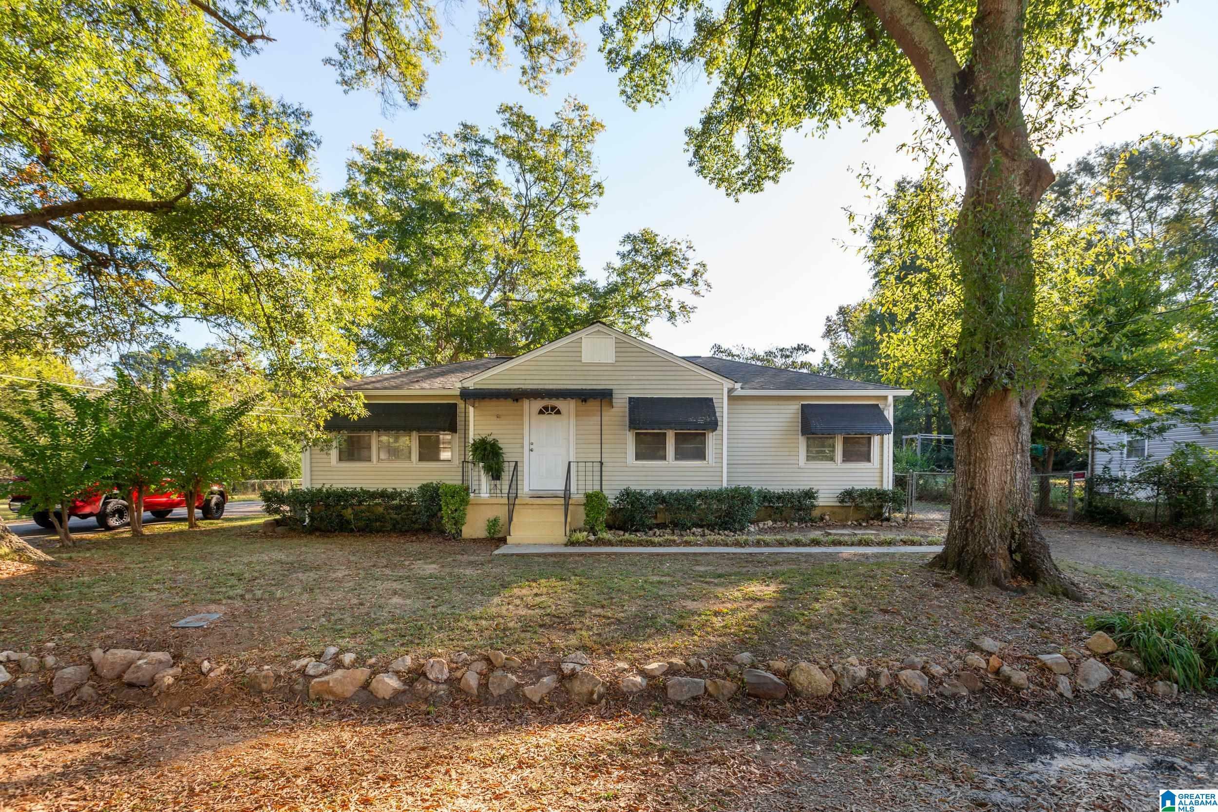 Property Photo:  607 Ledford Street  AL 36277 