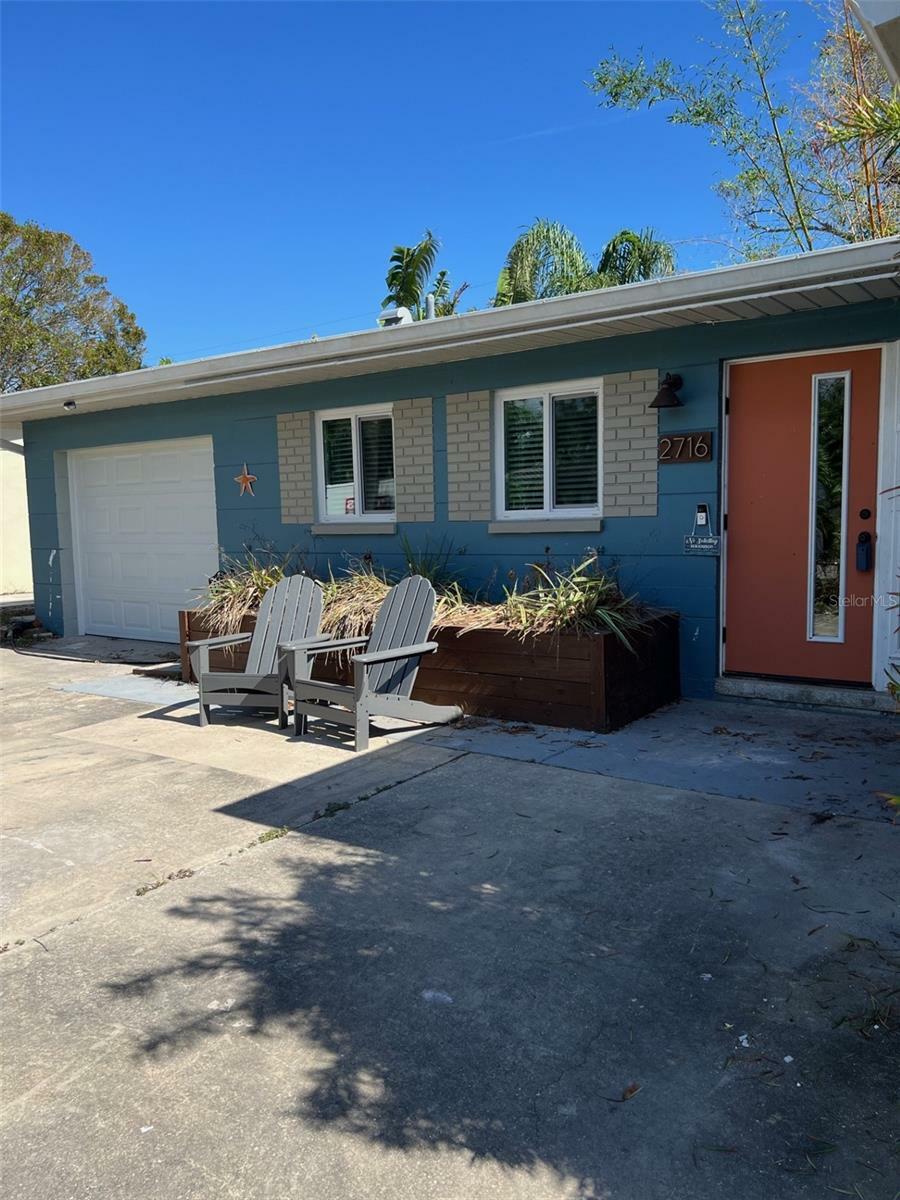 Property Photo:  2716 Miriam Street S  FL 33711 