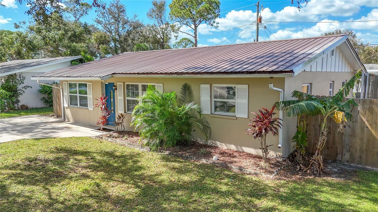 2320 Amanda Drive  Sarasota FL 34232 photo