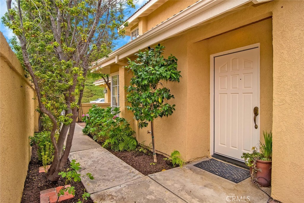 Property Photo:  27469 Paseo Fiesta  CA 92675 