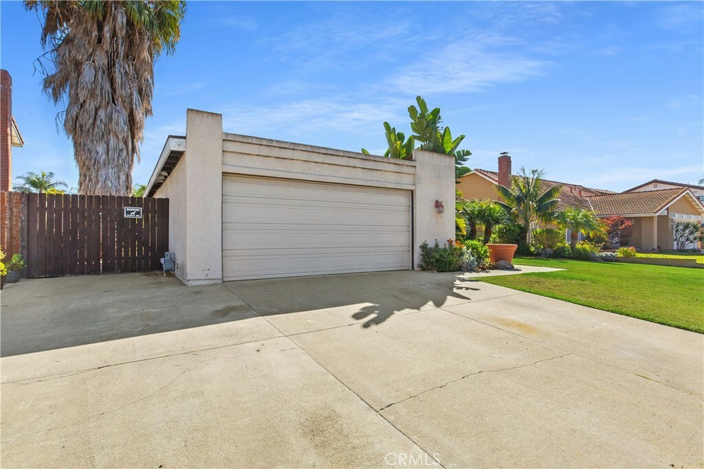 Property Photo:  33232 Paseo Mono  CA 92675 