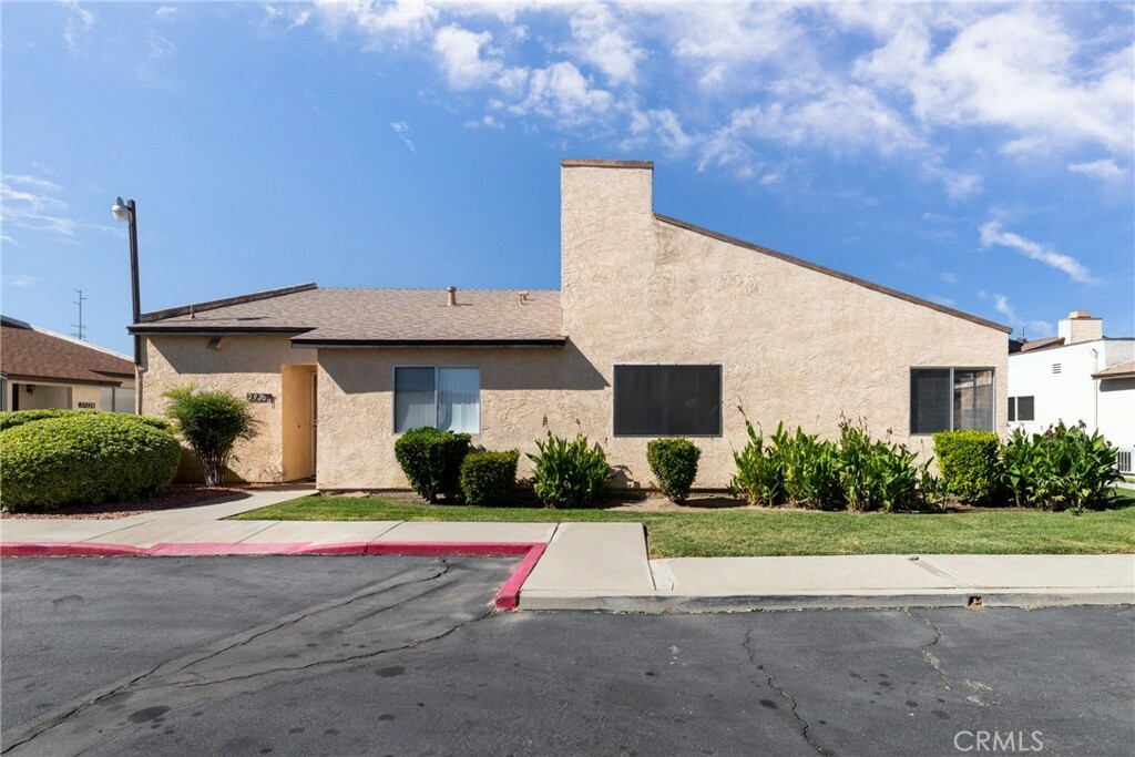 Property Photo:  29198 Murrieta Road  CA 92586 