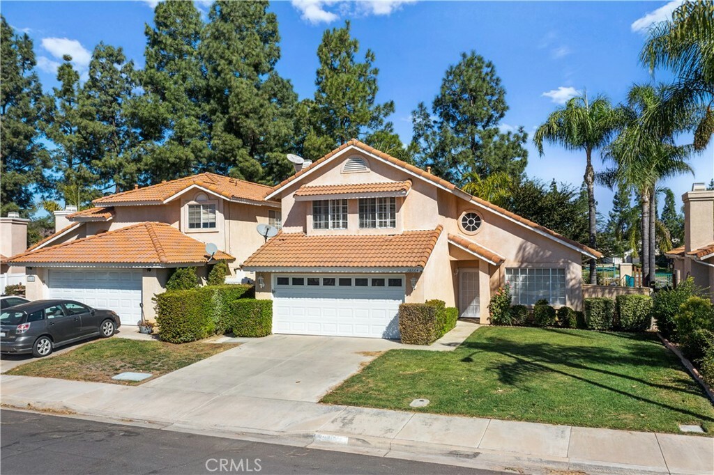 Property Photo:  28664 Bridge Water Lane  CA 92584 