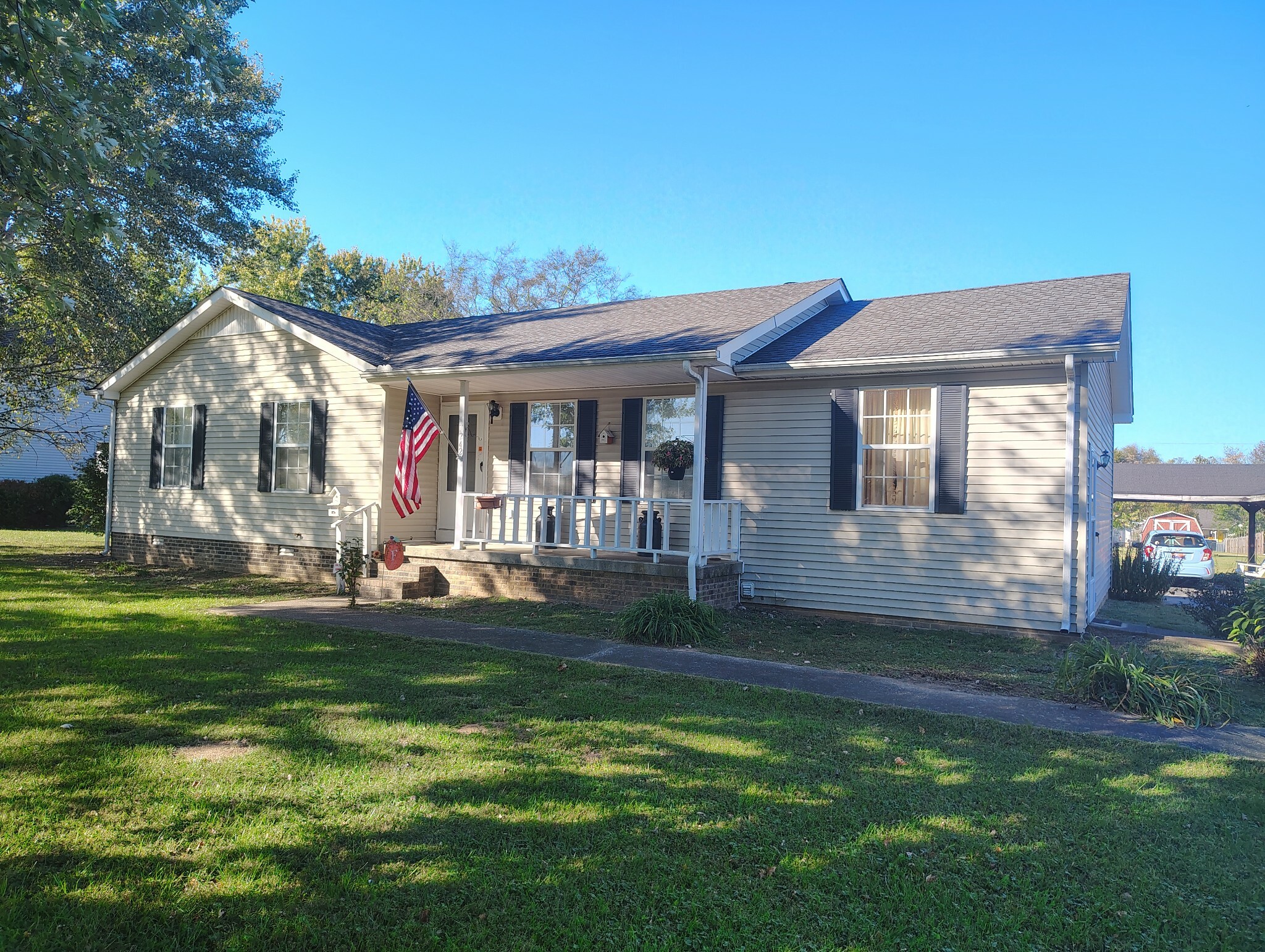 Property Photo:  242 Kay Cir  TN 37083 