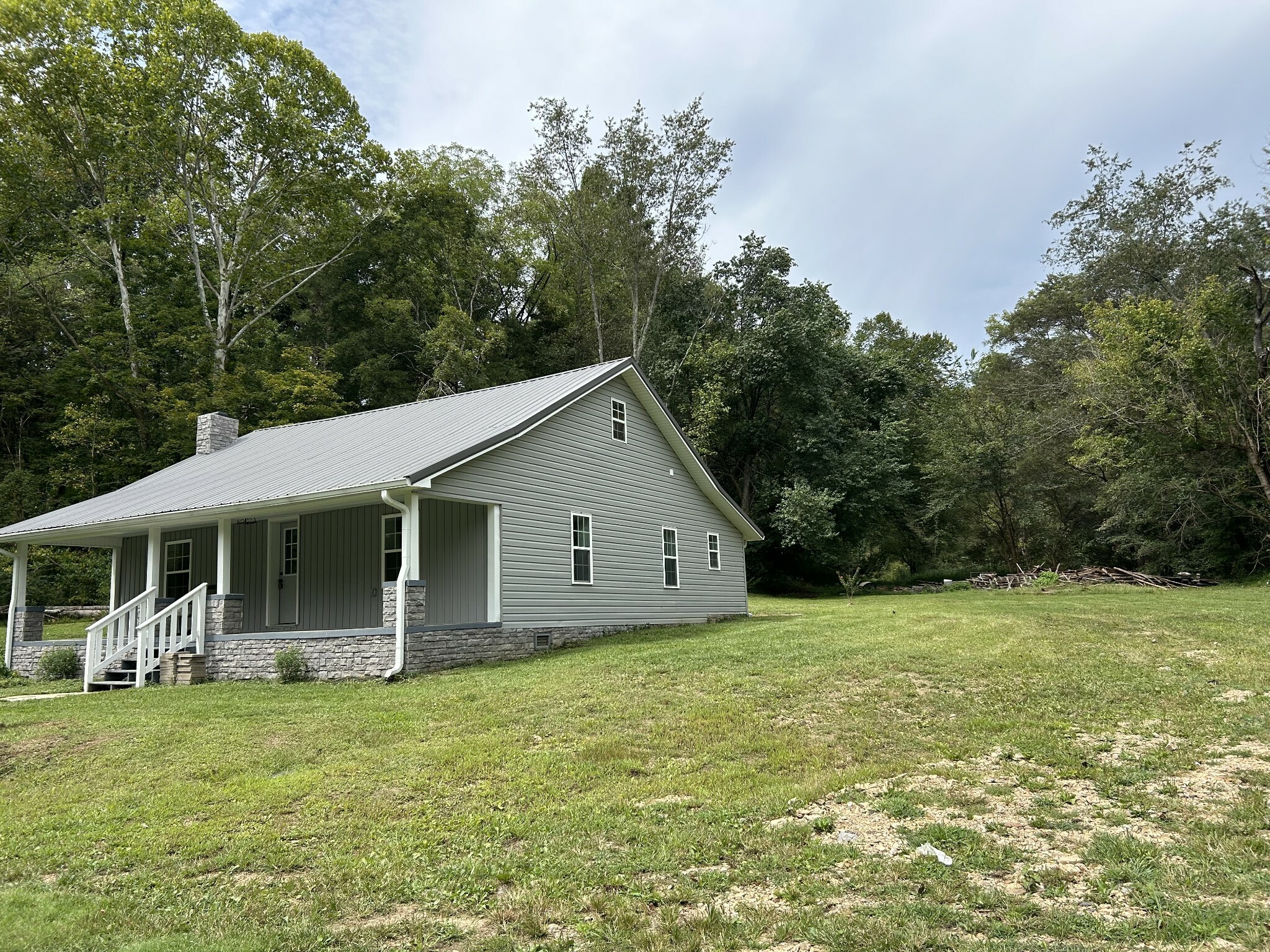 Property Photo:  1497 Westfork Creek Rd  TN 37186 