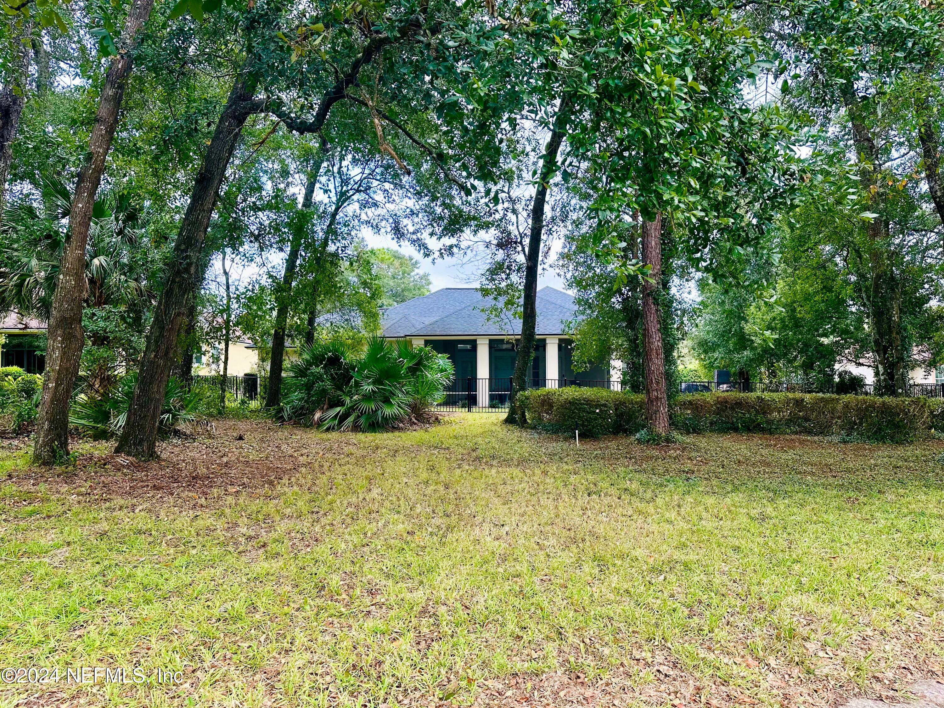 Property Photo:  1723 Colonial Drive  FL 32043 