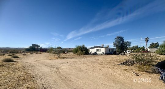 Property Photo: 1835 E Burns CA 93555