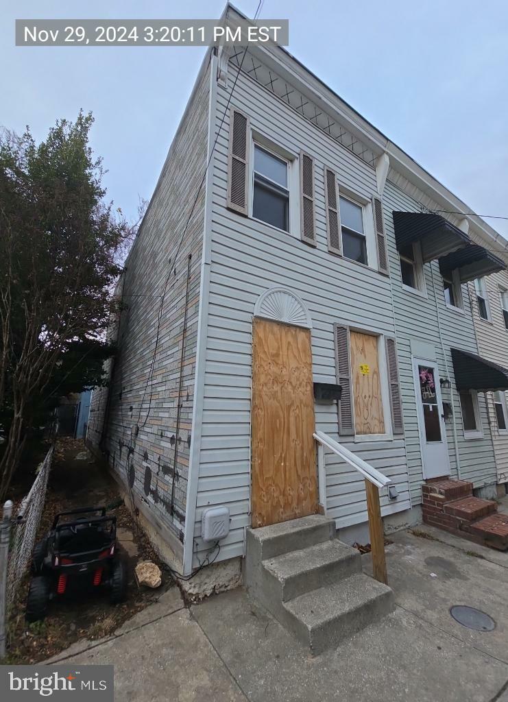 Property Photo:  424 Cambria Street  MD 21225 