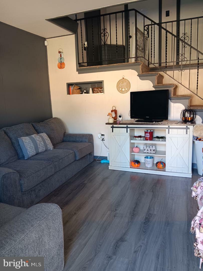 Property Photo: 624 Sheerlund Road PA 19607