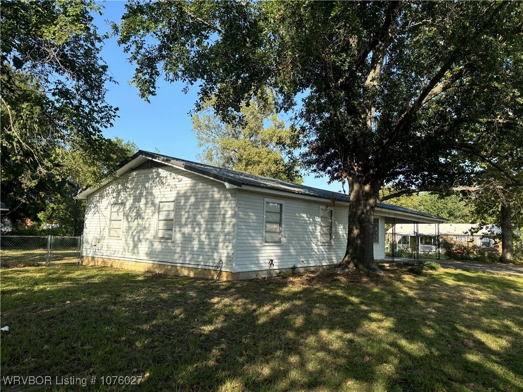 Property Photo:  412 Buck Creek Road  OK 74930 