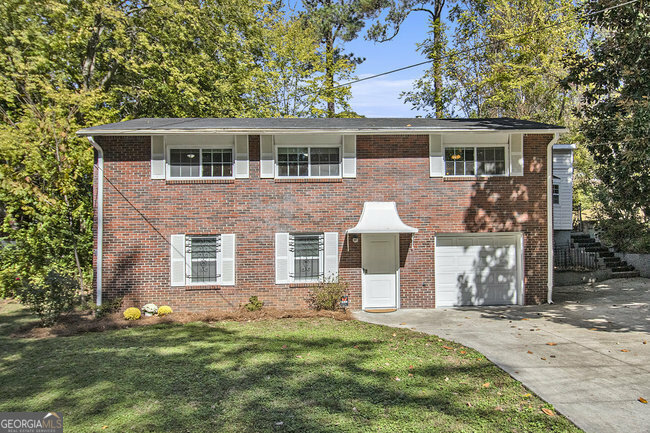 Property Photo:  2911 Allegro Drive NW  GA 30318 