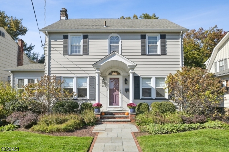 Property Photo:  44 Kent Rd  NJ 07452 