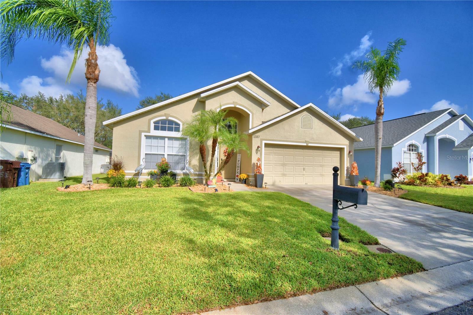 Property Photo:  1357 Rebecca Drive  FL 33844 